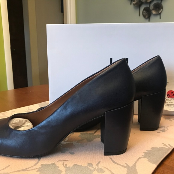 Whitney Halston leather pumps - Picture 3 of 7